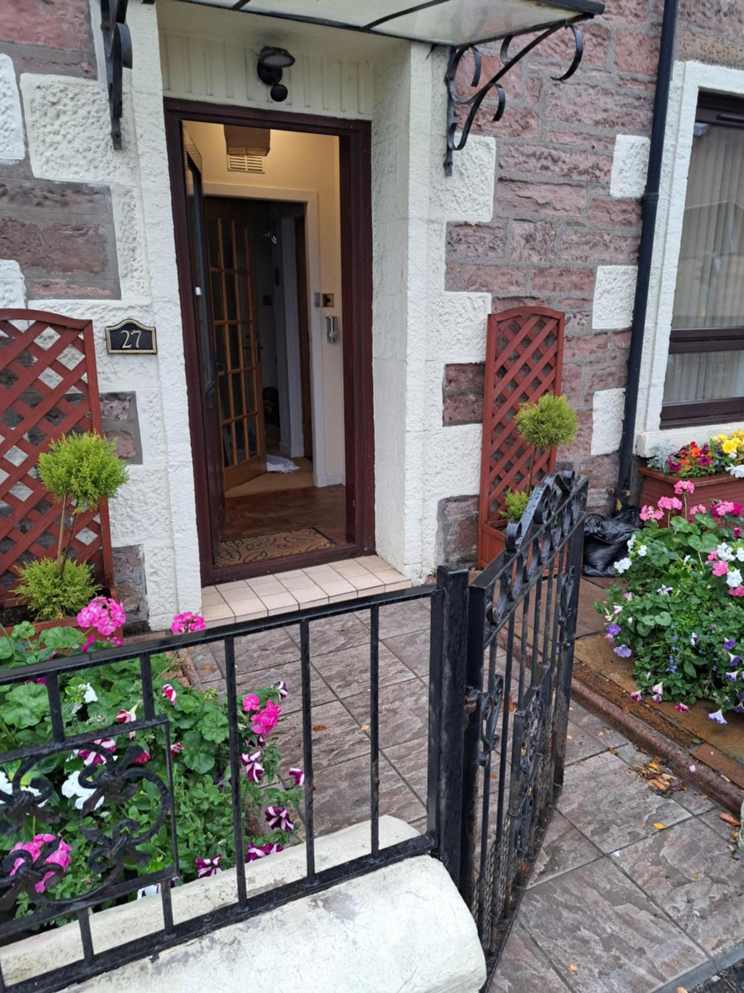 No 27 Bed & Breakfast Inverness Exterior photo